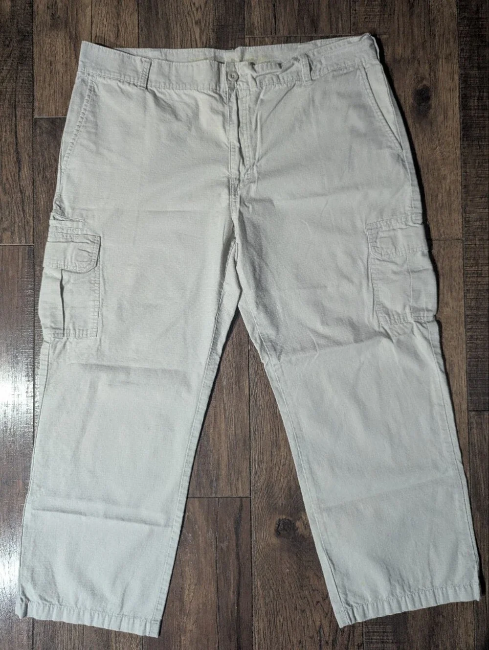 Dickies Work Pants Mens Size 42 x 30 Cotton Blend Khaki Beige Cargo Pockets